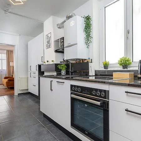 Luxx Apartment *